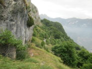 Il tratto che costeggia le rocce