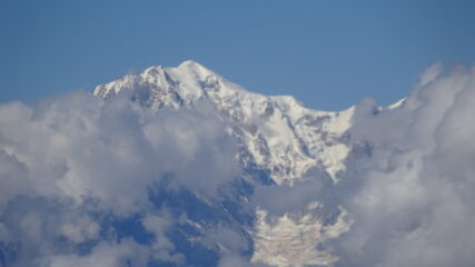 Monte Bianco tra le nuvole