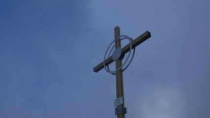 La nuovissima croce di vetta