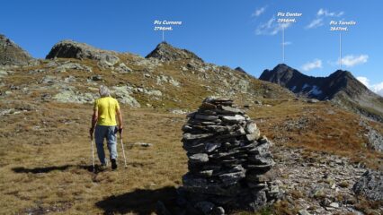 Inizio della facile salita verso il Piz Curnera.