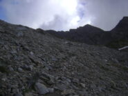 Dopo il secondo risalto, traverso su pietraia