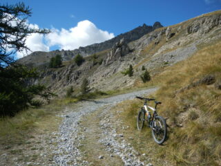 oltre il Poggio tre Croci