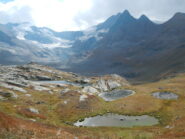 lo splendido anfiteatro glaciale che domina il Plan des Evettes