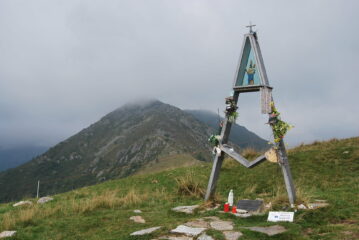 Cresta del Cimone sempre nelle nuvole 