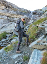 Nella ripida salita lungo il torrente