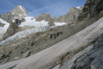 il primo nevaio era ancora gelato, ho preferito usare i ramponi