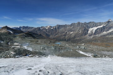 ultimo tratto con poca neve, ghiaccio non troppo duro e pietre in agguato