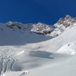 L'ampia conca ai piedi del Pizzo Coppetto dove, in funzione delle condizioni, termina l'itinerario