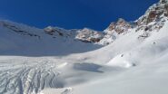 L'ampia conca ai piedi del Pizzo Coppetto dove, in funzione delle condizioni, termina l'itinerario
