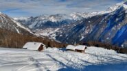 Le baite di Zandila e vista verso Bormio