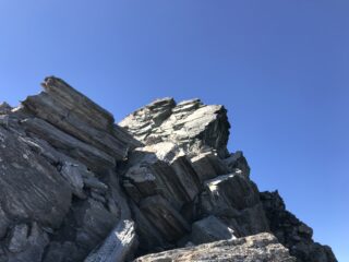 Quasi in cima (non si sale dalla placca ma c'è un corridoio molto più facile...)