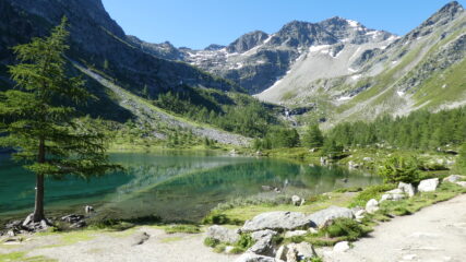 la conca del Lago di Arpy e il Mont Colmet sullo sfondo