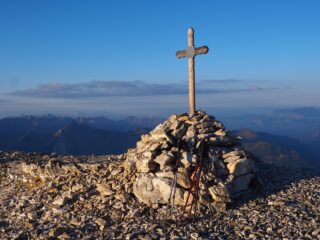 La croce sul Sass de Forcia occidentale.
