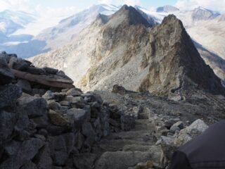 Discesa in trincea verso il Passo di Lago Scuro