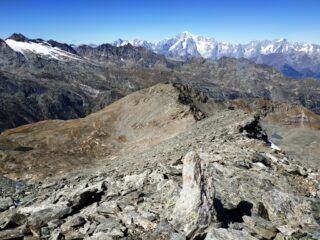 Dorsale poco sotto la cima.