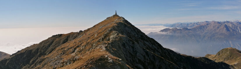 Colma di Mombarone dalla Punta Tre Vescovi