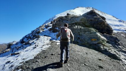 dal colle verso la vetta