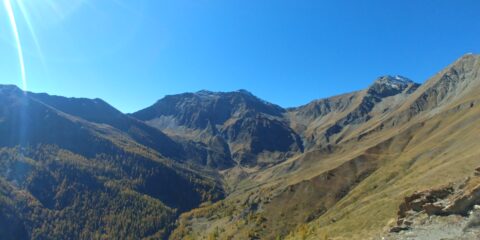 panorama verso il M. Ferra e la P.ta di Fiutrusa