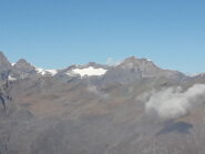 Ciamarella con ghiacciaio rifrescato da una spolverata di neve