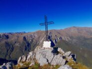 la croce sulla cima