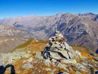 la piatta cima dell'Auta Barel