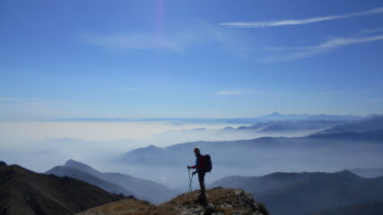 Scendendo verso la Bocchetta