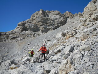 Col du Lauzon sulla sinistra e prima parte della discesa