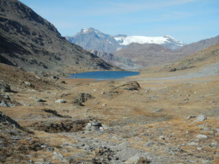 vista sul Lac de Savine salendo al Col Clapier