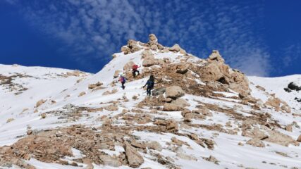salendo in cresta, poco sopra il Passo dei Fourneaux