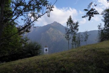Il campanile di Monti e l'Uja di Calcante