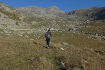 Salendo nel vallone Alpetta