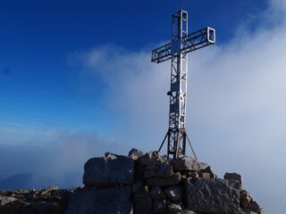 La croce di Cima Forni Alti.