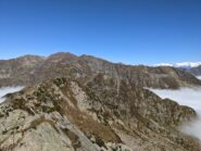 Dal Verzel l'intero sviluppo della cresra che separa la ValSoana dalla Val Savenca