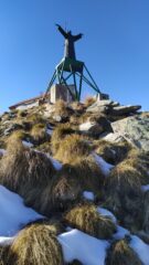 Statua del Redentore al bivacco Blessent