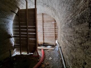 collegamento nel tunnel dal sentiero esterno 