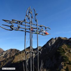 Croce della Chiesetta della pace, posta poco sopra la Bocca d'Ussol.