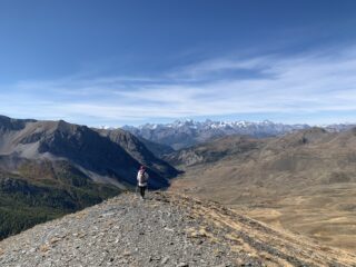 In discesa sulla cresta 
