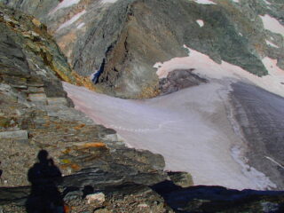 Dalla cresta, ritorno sulle orme dell'andata per il ghiacciaio