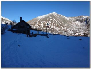 Il Pizzo Pioltone dal rifugio Gattascosa