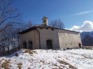 la chiesetta a Serre di Raie 