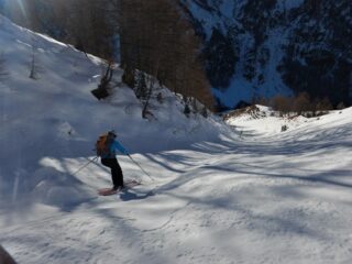 Lo stretto valloncello in basso
