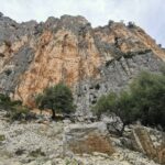 Vista d'insieme della falesia