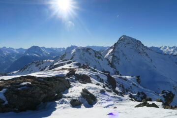 vista verso il Monte Rosso dalla cima