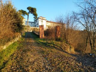 Arrivando al Castello di Masino.