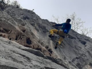 Strapiombo finale di Obelix 6a+