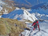 In rosso la via normale di discesa. 