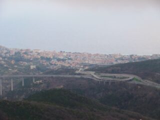 Spotorno scendendo da Bric Berba