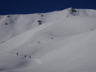 si continua a salire