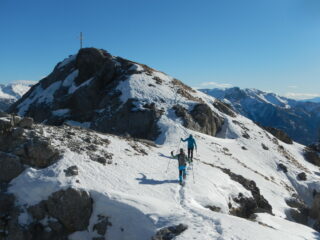 ultimo tratto a piedi verso la cima