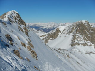 dalla stretta cima vista sulla Barre de la Pisse